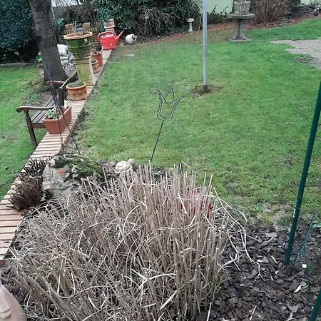 Ferienwohnung Mit Pool شقة